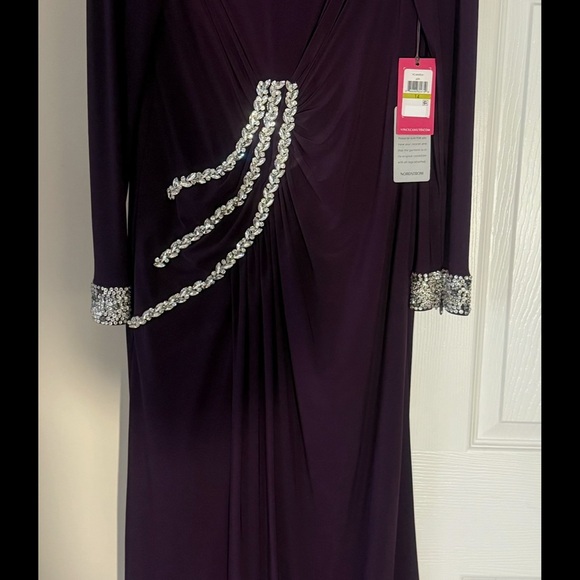 NWT Vince Camuto Cuff Ruched Jersey long Gown in Plum Purple Size 14 NEW - Picture 7 of 9